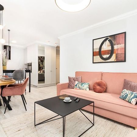 Harmonia Oliwska Premium By Renters Prestige Apartment Gdansk Exterior photo