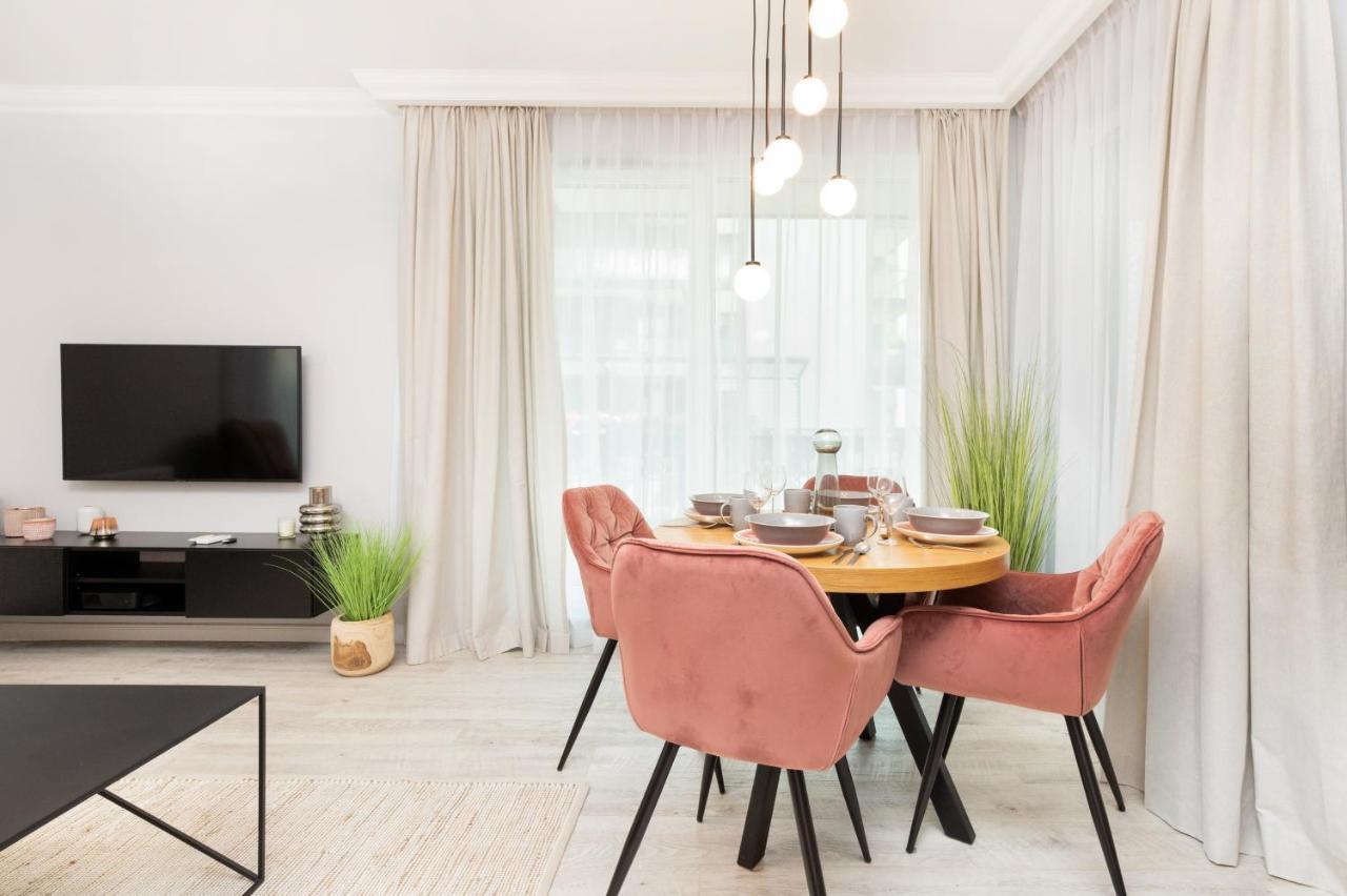 Harmonia Oliwska Premium By Renters Prestige Apartment Gdansk Exterior photo